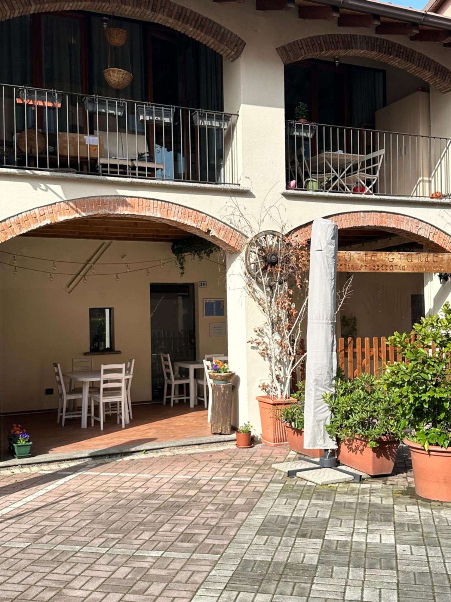 Corte Grande Apartment Lipomo Экстерьер фото